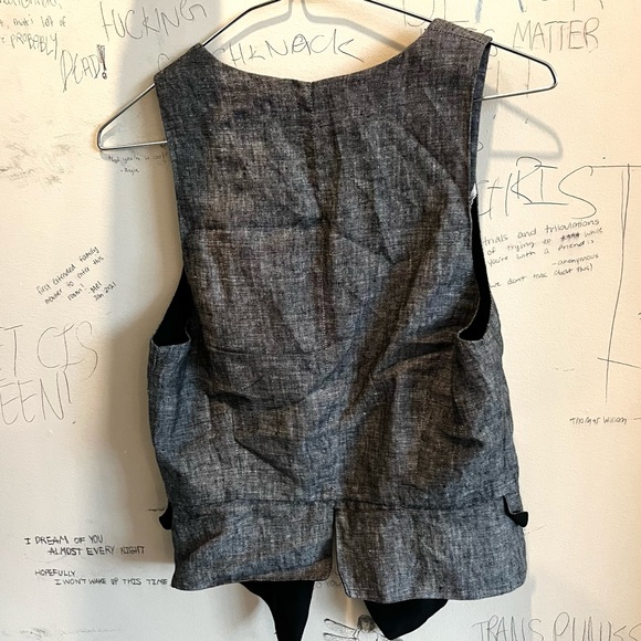 Grey Vest - Picture 3 of 3